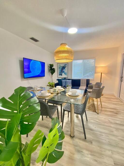 Beautiful & Relax Family House 2/1- Free Parking Villa Miami Exterior photo
